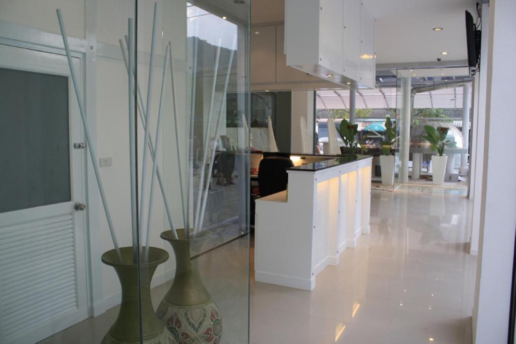 Santi White Hotel Phuket Esterno foto